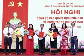 Báo và phát thanh, truyền hình Gia Lai công bố các quyết định về công tác tổ chức và cán bộ