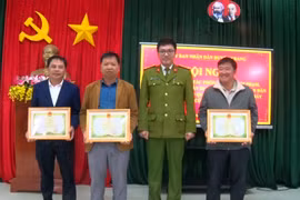 Kbang: Khen thưởng 6 tập thể và 10 cá nhân trong công tác phòng-chống tội phạm