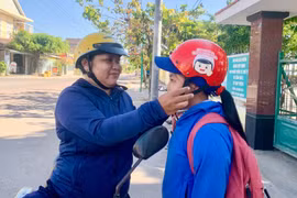 Vững vàng tình mẹ…