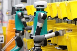 Amazon thử nghiệm robot hình người trong dịch vụ giao hàng