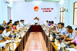 Quang cảnh làm việc tại xã Bình Hiệp. Ảnh: Nhật Trường