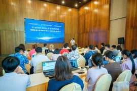 Bồi dưỡng thế hệ các nhà khoa học trẻ yêu thích thiên văn học