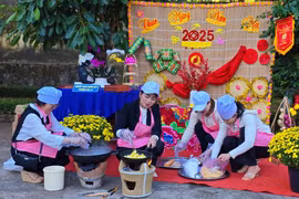 Sôi nổi hội thi “Công nhân, lao động TP. Pleiku với bánh, mứt truyền thống”