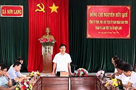 Phó Chủ tịch UBND tỉnh Gia Lai Nguyễn Hữu Quế làm việc tại xã Sơn Lang