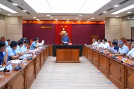 Quang cảnh Hội nghị giao ban đánh giá tình hình sau gần 3 tháng vận hành mô hình chính quyền địa phương 2 cấp. Ảnh: N.H