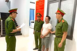 Khởi tố đối tượng tàng trữ trái phép chất ma túy