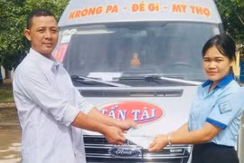 Nhà xe Tấn Tài tài trợ vé xe miễn phí 4 năm cho nữ sinh viên nghèo hiếu học ở Phú Thiện
