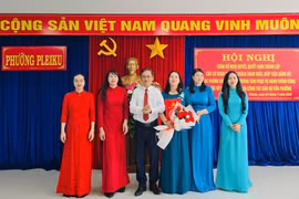 Đảng ủy phường Pleiku, Diên Hồng công bố các nghị quyết, quyết định về công tác tổ chức và cán bộ