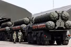 Nga tiếp tục hoãn chuyển giao tên lửa phòng không S-400 cho Ấn Độ