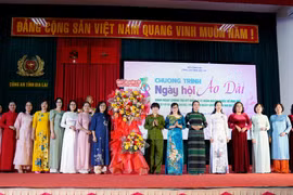 “Ngày hội áo dài” Công an Gia Lai 