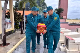 Hài cốt liệt sĩ Huỳnh Hưng được an táng tại Nghĩa trang liệt sĩ xã Phước Hòa. Ảnh: X.V