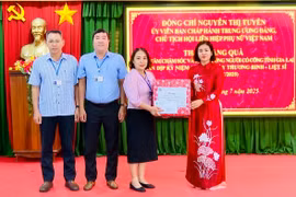 Chủ tịch Hội LHPN Việt Nam Nguyễn Thị Tuyến tri ân Mẹ Việt Nam Anh hùng, người có công cách mạng tại Gia Lai