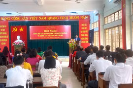 Trường Chính trị tỉnh Gia Lai công bố các quyết định về công tác tổ chức và cán bộ