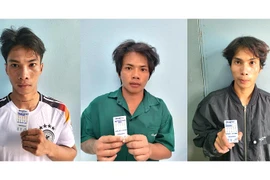 Các đối tượng bị tạm giữ vì tổ chức sử dụng trái phép chất ma túy.