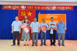 Krông Pa công bố các quyết định về công tác tổ chức và cán bộ
