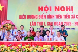 Xã Canh Vinh ký kết giao ước thi đua giữa các đơn vị giai đoạn 2025 - 2030. Ảnh: ĐVCC