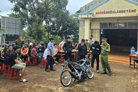 Công an xã Kdang tập trung xử lý các “quái xế”