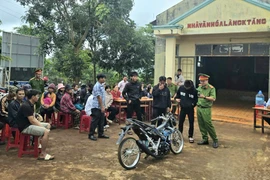 Công an xã Kdang tập trung xử lý các “quái xế”