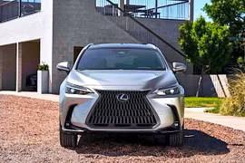 Lexus NX 2025 nâng cấp tập trung vào trang bị tiện ích, giá từ 1,08 tỷ đồng