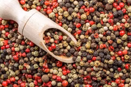 Giá hồ tiêu ngày 22-8 bật tăng 1.000-2.000 đồng/kg