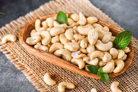 Có nên ăn hạt điều mỗi ngày?