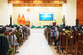 Quang cảnh hội nghị tập huấn về chuyển đổi số, kỹ năng ứng dụng công nghệ trí tuệ nhân tạo (AI) và an toàn thông tin số năm 2025. Ảnh: T.N