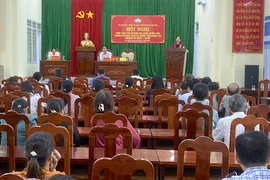 Quang cảnh tiếp xúc cử tri tại xã An Hòa. Ảnh: X.Đ