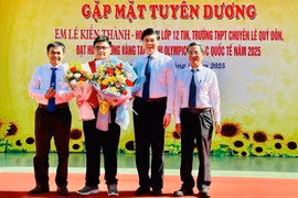 Vinh quang Lê Kiến Thành