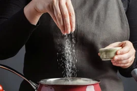 Cảnh báo ung thư dạ dày do thói quen ăn mặn và stress kéo dài