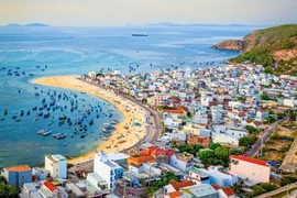 Xây dựng đô thị biển giàu mạnh, hạnh phúc