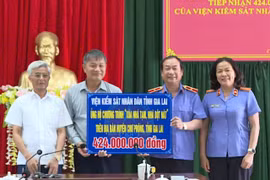 Chư Prông: Tiếp nhận trên 400 triệu đồng ủng hộ xóa nhà tạm, nhà dột nát