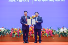 Thủ tướng Chính phủ Phạm Minh Chính nhận danh hiệu “Giáo sư danh dự” Đại học Thanh Hoa