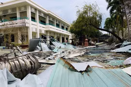 Gia Lai khẩn trương khắc phục thiệt hại trường, lớp sau bão Kalmaegi.