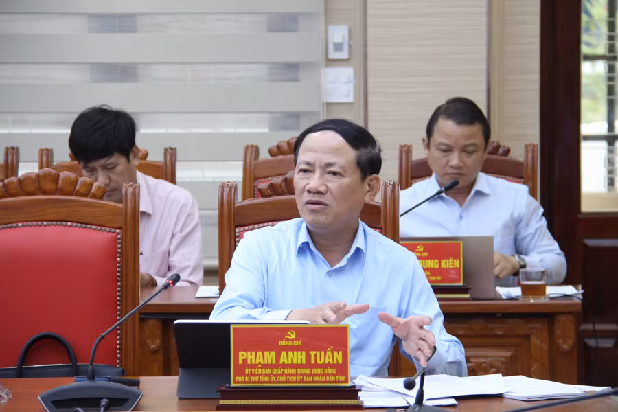 pham-anh-tuan.jpg