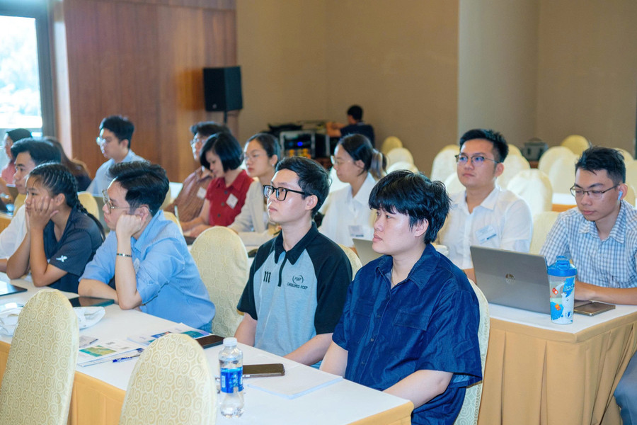 VSOB là diễn đàn uy tín nhằm nâng cao năng lực nghiên cứu cho sinh viên, nghiên cứu sinh và các nhà khoa học trẻ. Ảnh: A.N 12.jpg