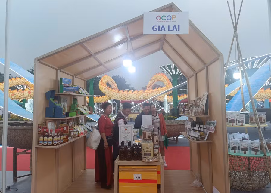 gian-hang-ocop-tinh-gia-lai.jpg