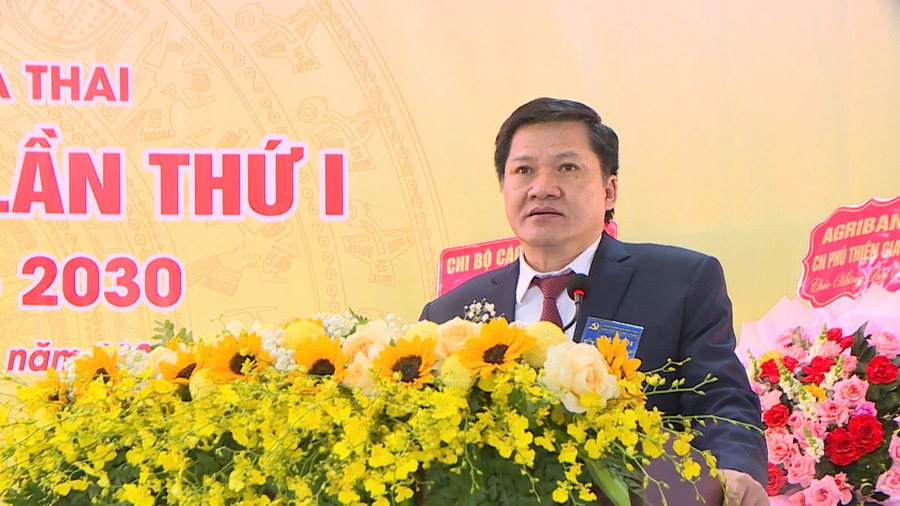 Đồng chí Trương Văn Đạt-Ủy viên Ban Thường vụ Tỉnh ủy, Phó Chủ tịch Thường trực HĐND tỉnh phát biểu chỉ đạo tại Đại hội. Ảnh: Bảo Anh pho-chu-tich-tt-hdnd-tinh-truong-van-dat-phat-bieu-chi-dao-tai-dai-hoi.jpg