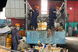 Gia Lai: Tiêu hủy tang vật vi phạm hành chính trị giá hơn 875 triệu đồng.