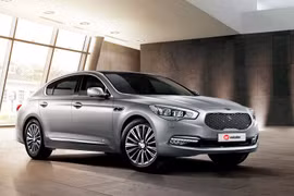 Kia Quoris 2017: Sedan hạng sang với thiết kế tinh tế, động cơ mạnh mẽ, giá từ 2,5 tỷ đồng, mang đến trải nghiệm lái đỉnh cao và công nghệ tiên tiến.