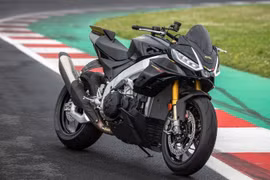 Aprilia Tuono V4 – Naked bike mạnh mẽ, giá từ 650 triệu đồng