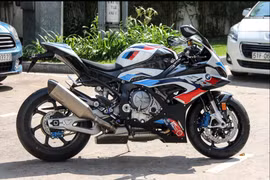 BMW M 1000 RR – Siêu mô tô đua giá từ 767 triệu đồng 