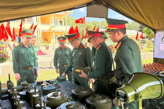 Bộ CHQS tỉnh kiểm tra công tác trực sẵn sàng chiến đấu bảo vệ Đại hội XIV.