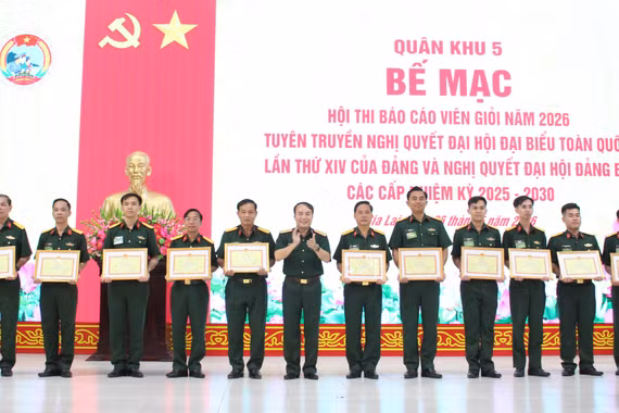 Đoàn Bộ Chỉ huy quân sự tỉnh Gia Lai đạt kết quả cao tại Hội thi Báo cáo viên giỏi cấp Quân khu. 