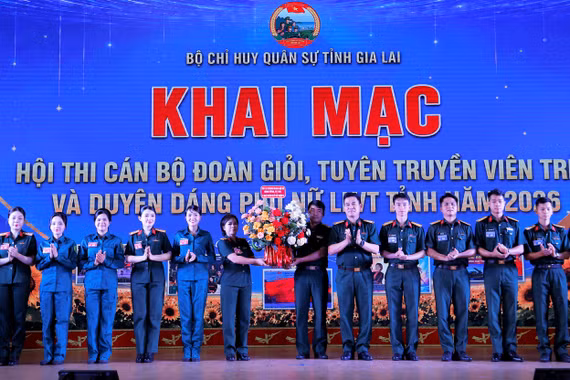 Bộ Chỉ huy quân sự tỉnh tổ chức Hội thi “Cán bộ Đoàn giỏi và tuyên truyền viên trẻ” và “Duyên dáng phụ nữ LLVT tỉnh”.
