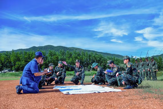 Nâng cao chất lượng huấn luyện, củng cố thế trận quốc phòng toàn dân.