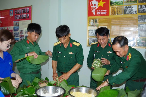 Sư đoàn 31 tổ chức Hội thi “Bánh chưng xanh” Xuân Bính Ngọ 2026.