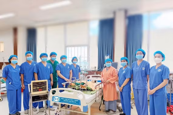 Bệnh viện Đại học Y Dược - Hoàng Anh Gia Lai báo động đỏ nội viện cứu sống bệnh nhi nguy kịch