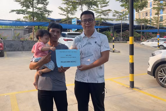 Nhóm Thiện nguyện Chư Prông hỗ trợ hơn 50 triệu đồng cho bệnh nhân nghèo