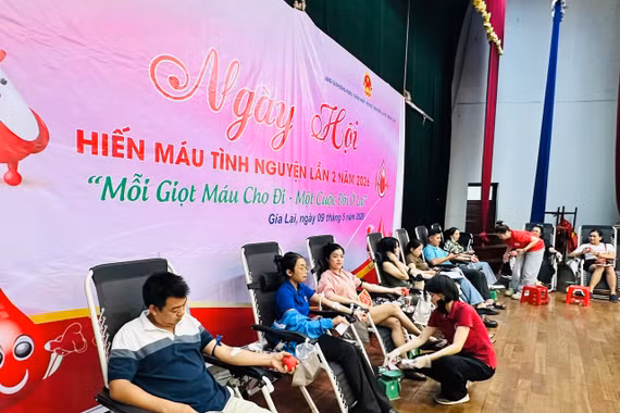 Trên 500 người dân khu vực Pleiku hiến máu tình nguyện