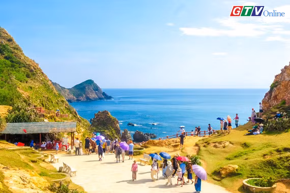 Điểm tin trưa: Du lịch Gia Lai bứt tốc, doanh thu 1.600 tỷ đồng trong 2 kỳ nghỉ lễ